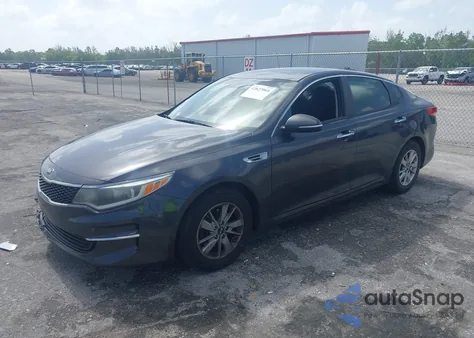 2018 Kia Optima Lx z USA, uszkodzony, nr VIN KNAGT4L37J5235807